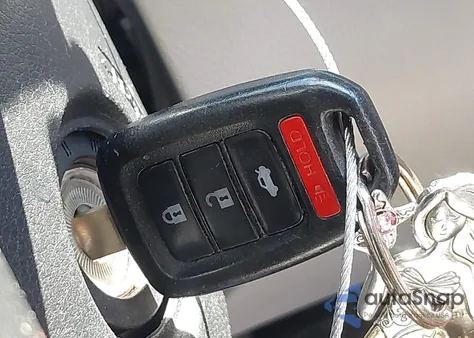 2014 Honda Civic Lx z USA, uszkodzony, nr VIN 19XFB2F55EE047963